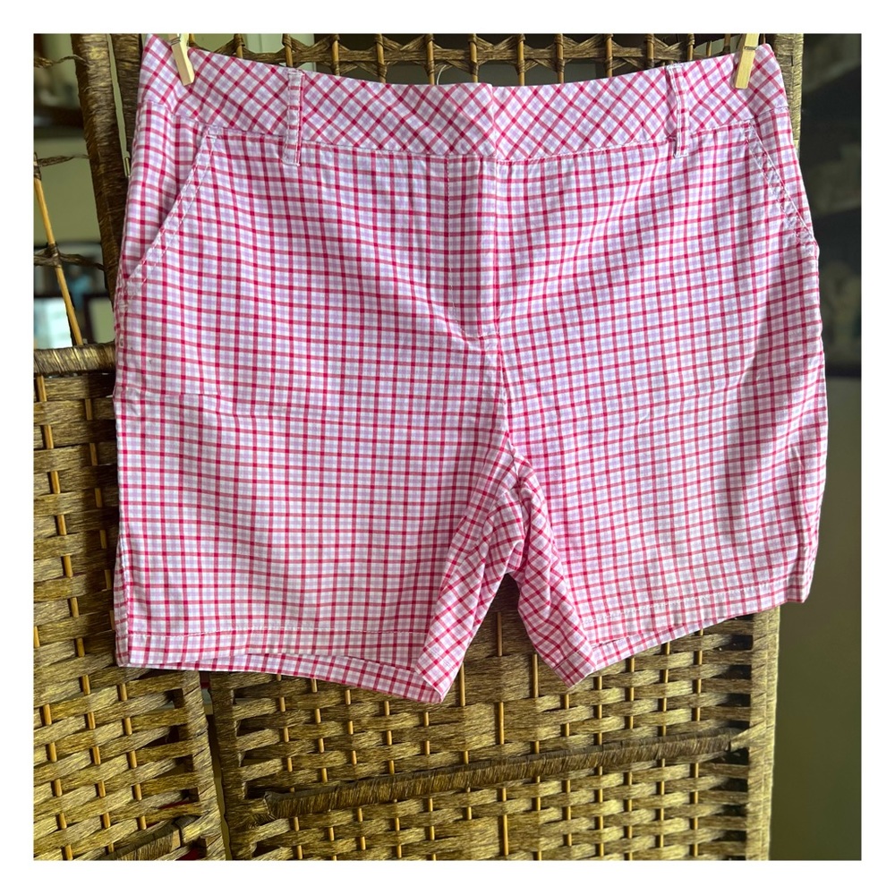 IZOD women’s shorts size 14-